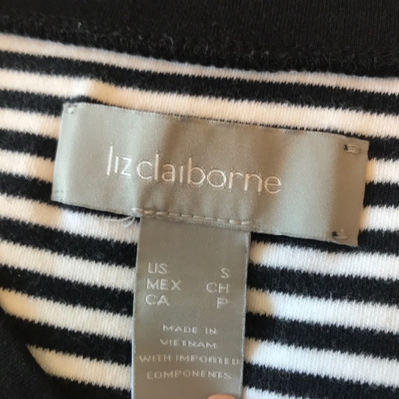 🌟LIZ CLAIBORNE Black & White Striped V-Neck Shirt - Picture 5 of 7